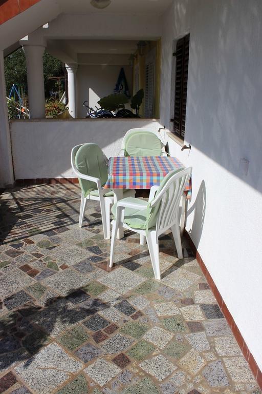 Pet Friendly Apartment In Porec With Wifi Номер фото